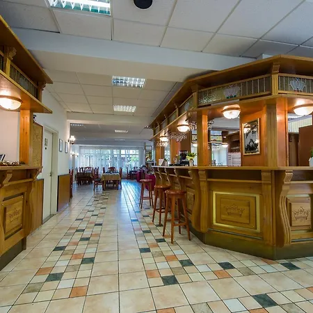 מלון Nostra שיופוק